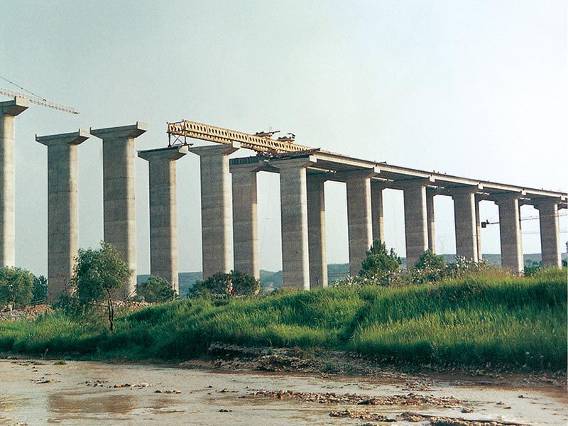 Honeycomb Girder Bridge Construction Machine