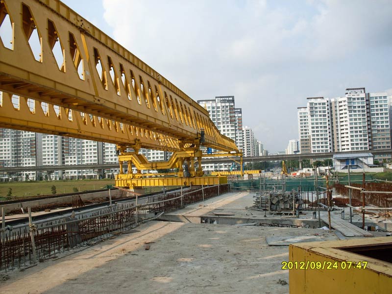 HZQ180t Bridge Building Crane